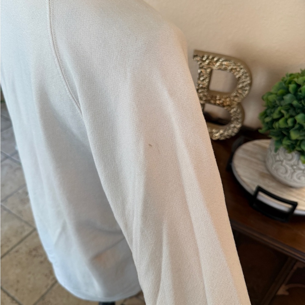 Refined Canvas Hamptons Tennis Club Graphic Top - Picture 8 of 12